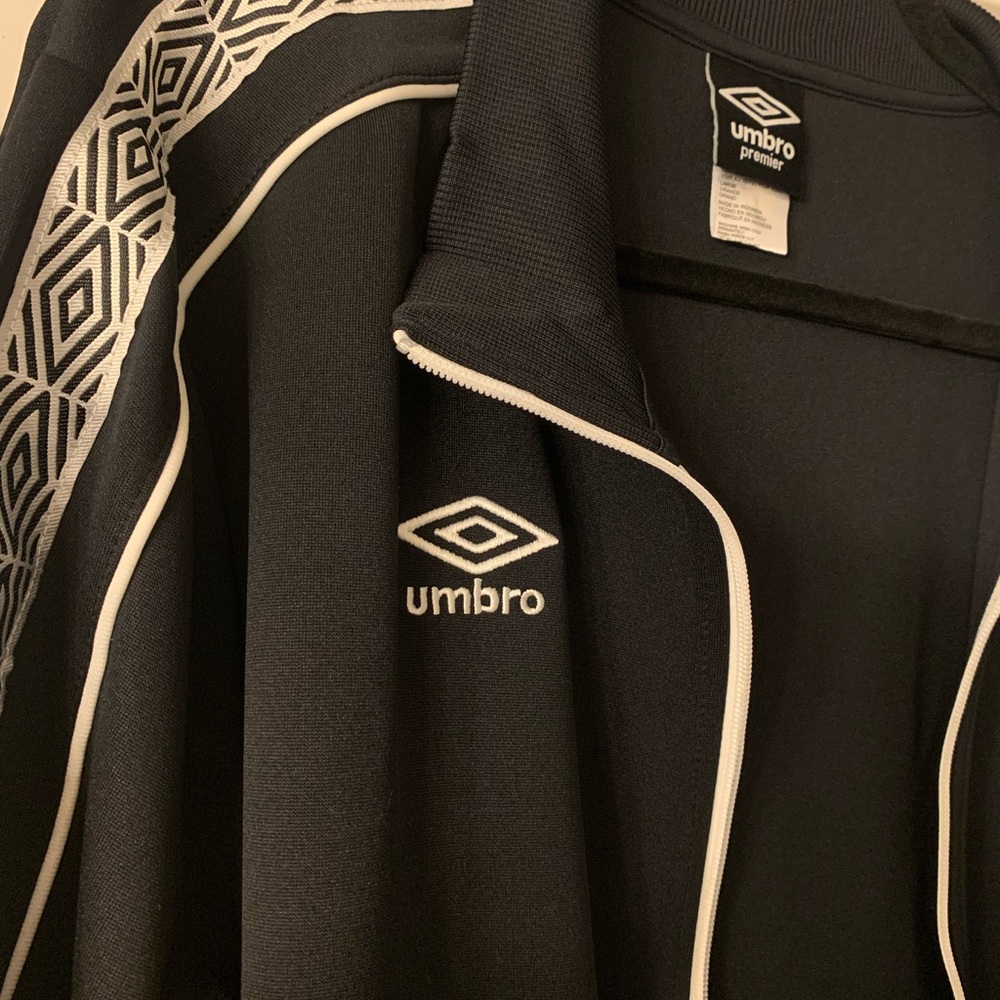 Umbro Track Jacket - Picture 2 of 3
